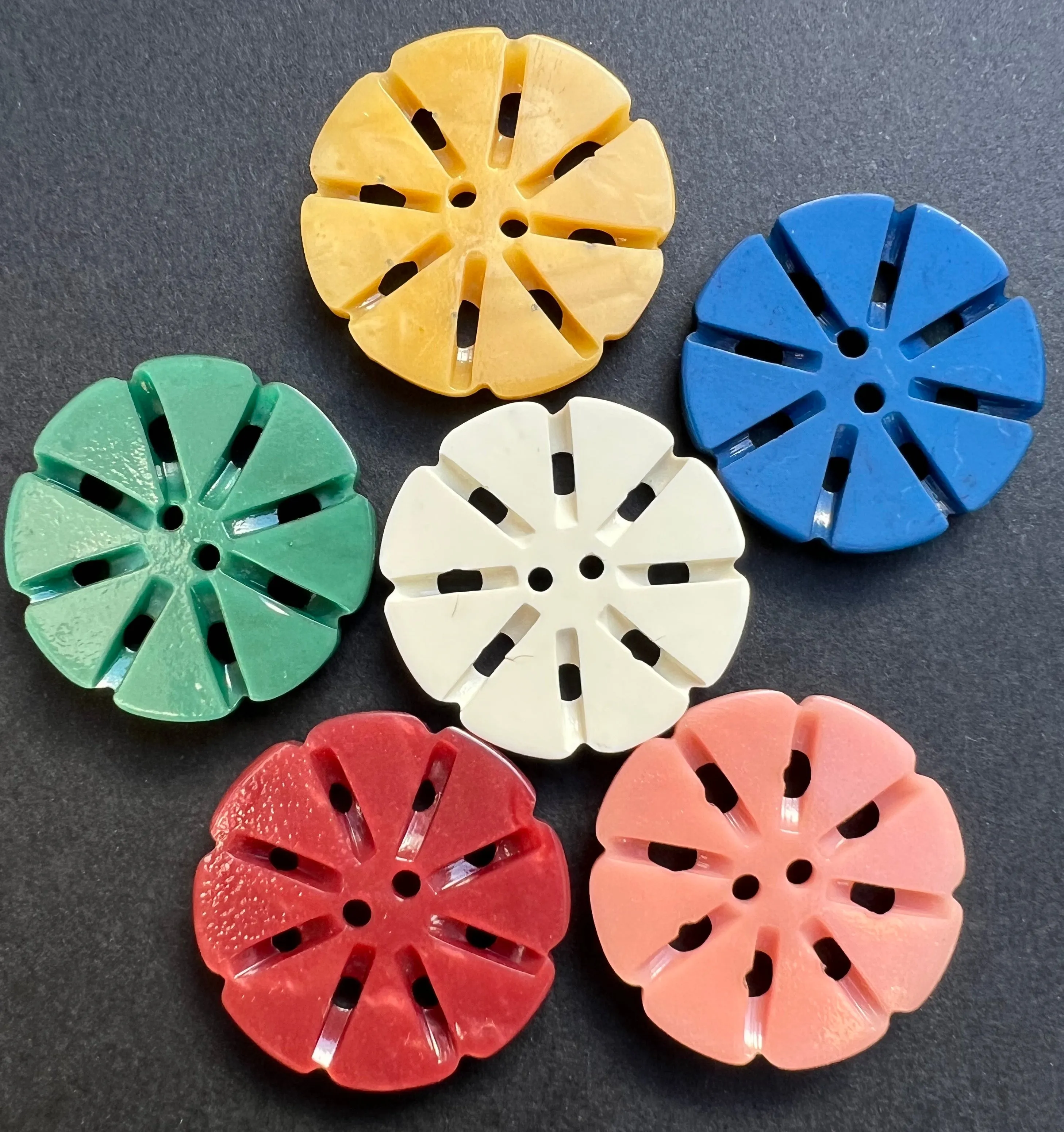 6 or 24 Scarlet 2.2cm Vintage French  Buttons