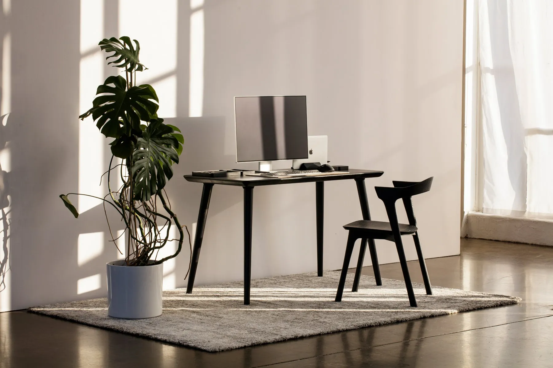 Classic Desk