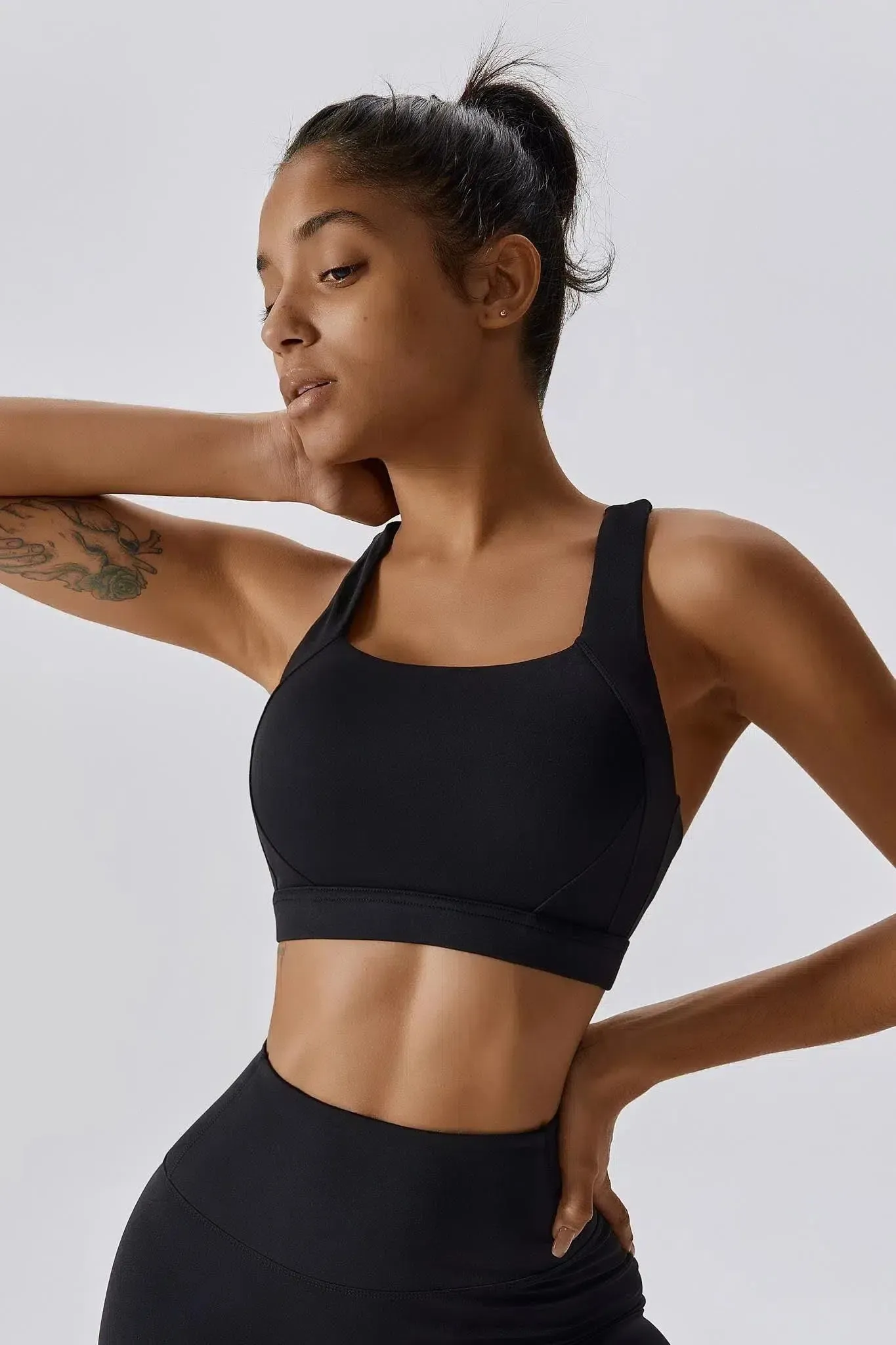 Genoveffa – Quick-drying – Flexible workout bra