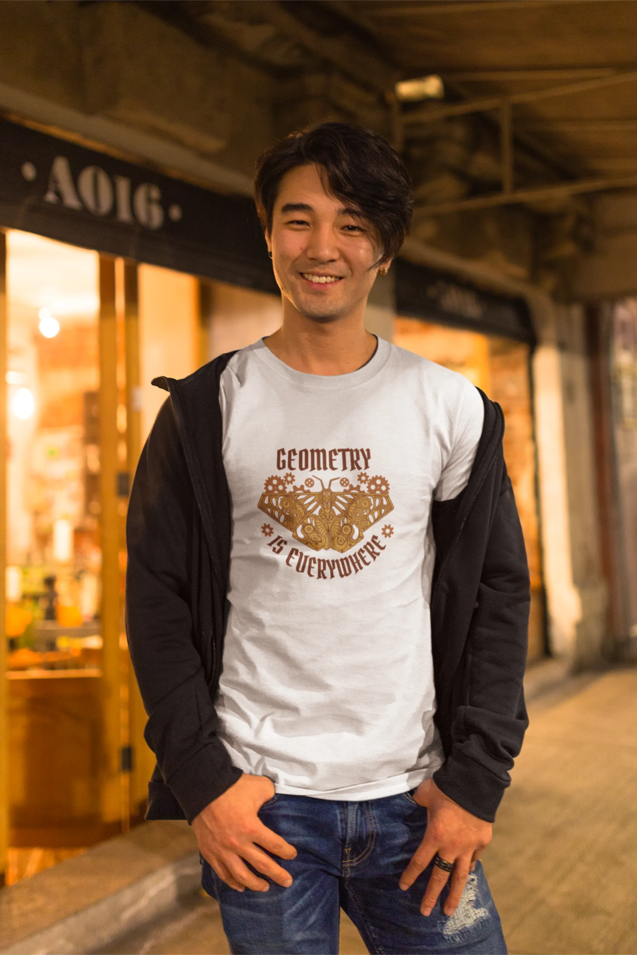 Geometry Moth Printed T-shirt for men